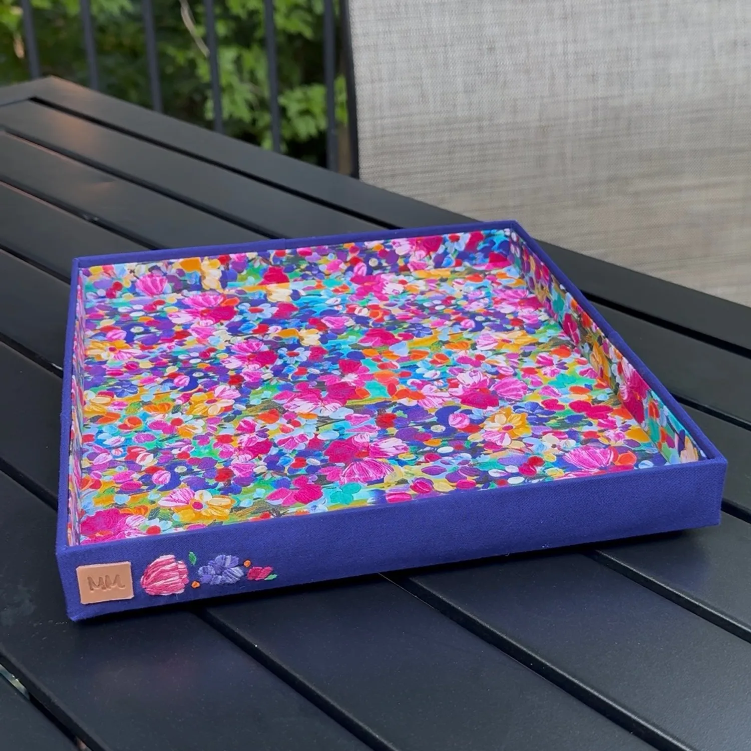 Finished summer evening valet tray styled for outdoor use